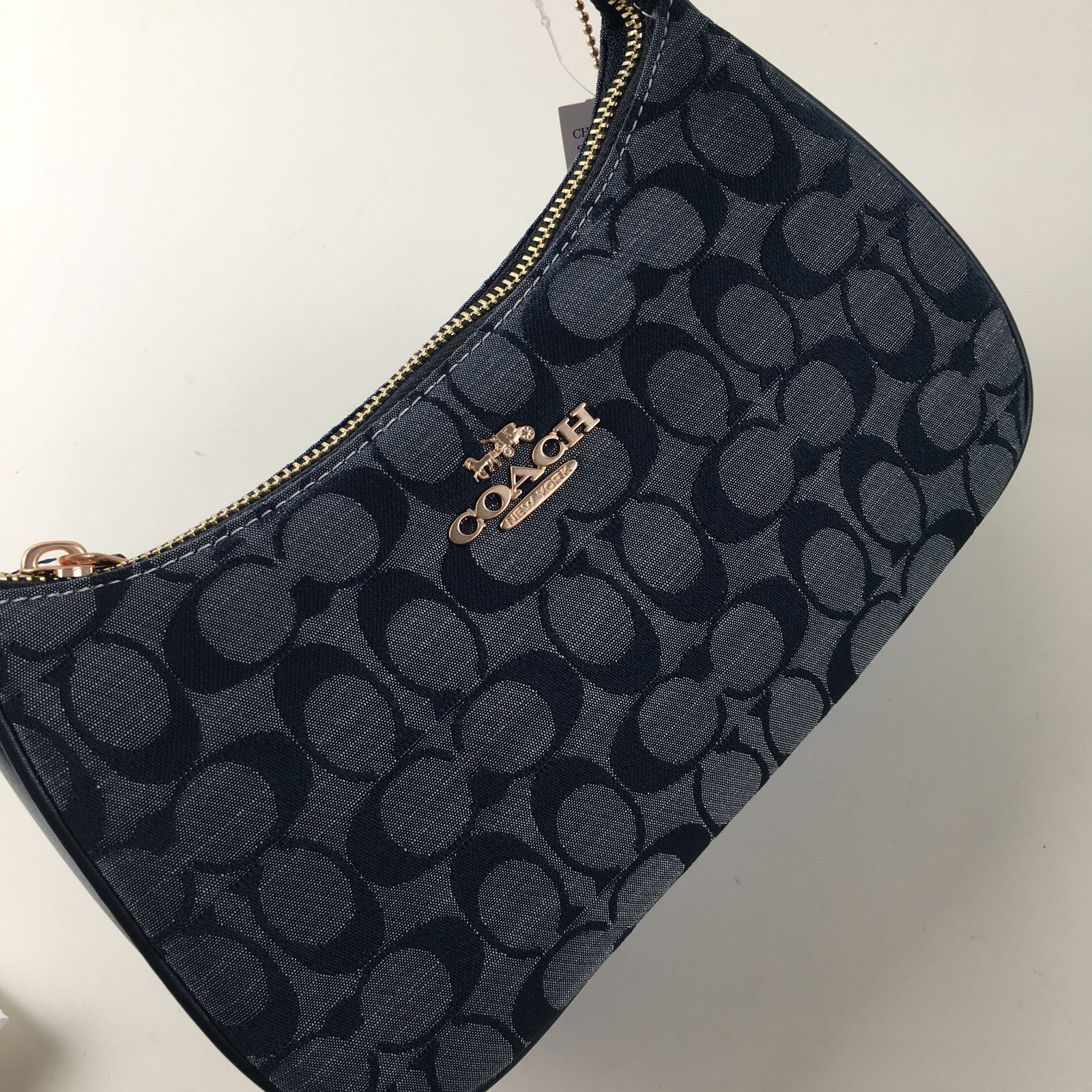 COACH Teri Shoulder Bag Signature Chambray CH139 👜