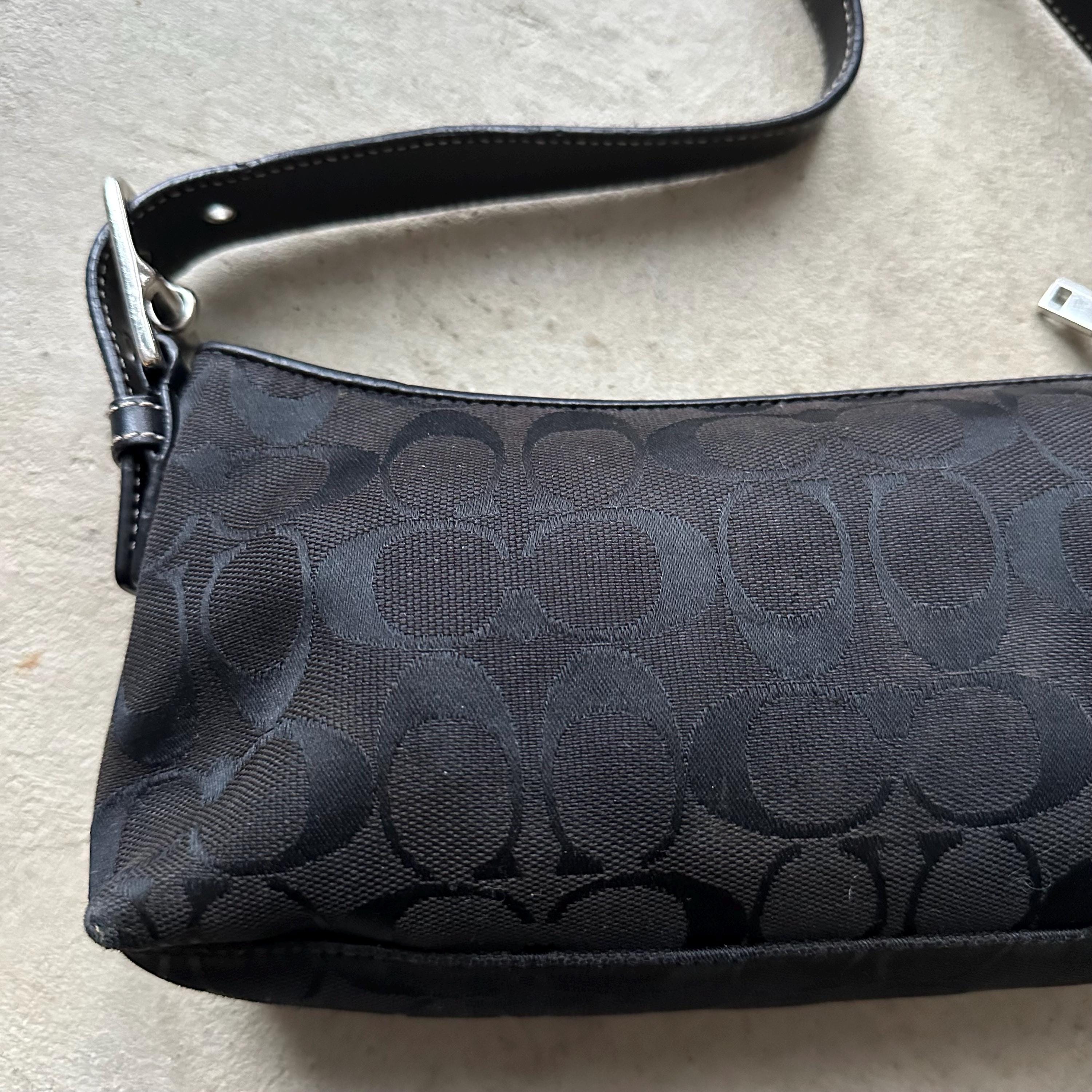 Vintage Y2K Coach Black Baguette Shoulder Bag 👜✨