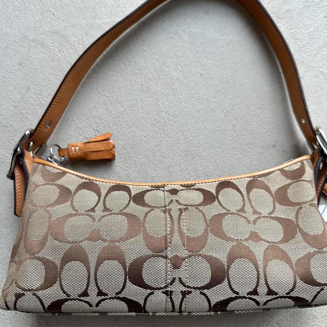 Vintage Y2K Coach Tan Baguette Shoulder Bag ✨