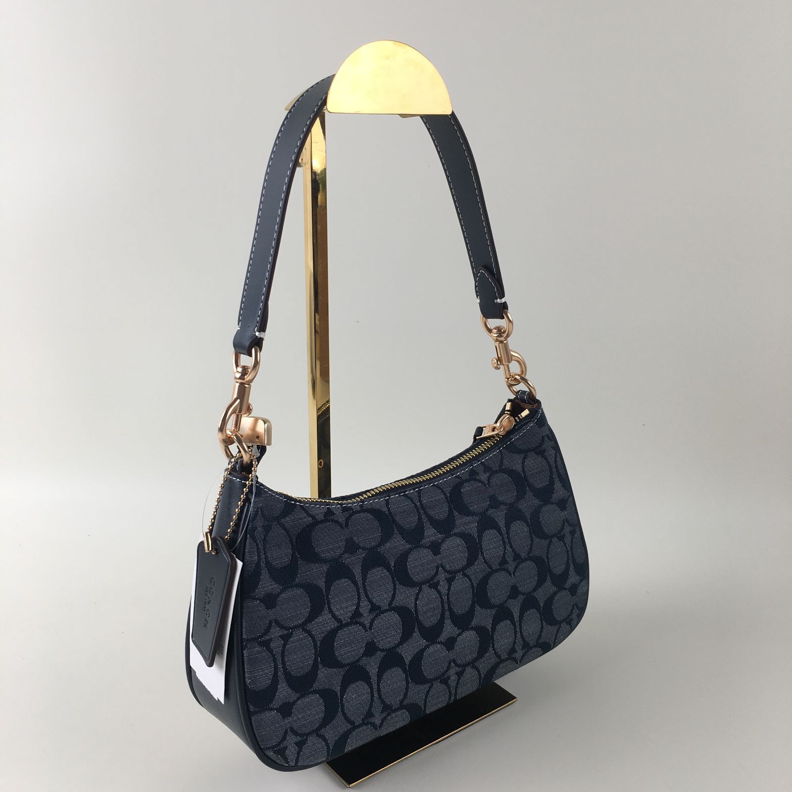 COACH Teri Shoulder Bag Signature Chambray CH139 👜