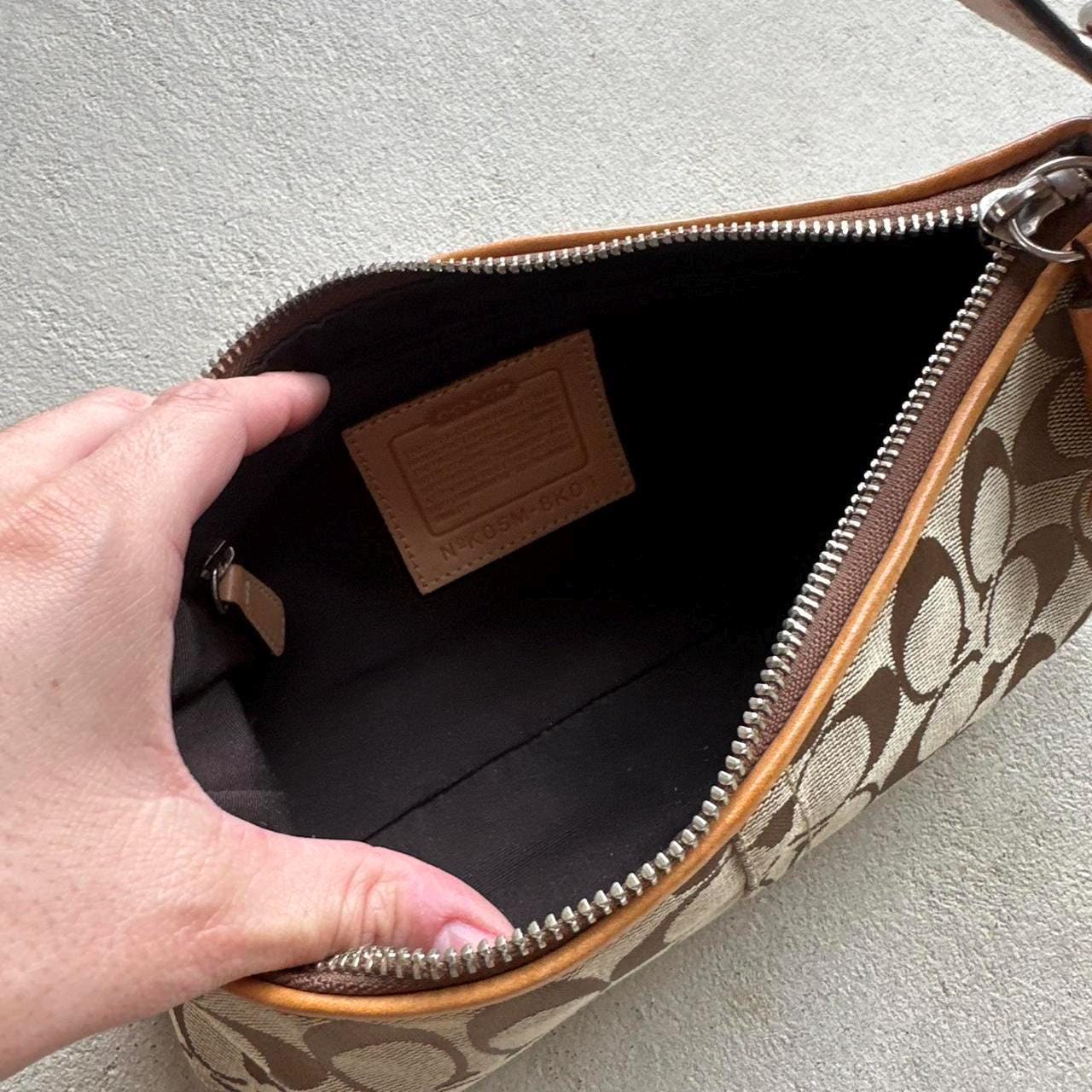 Vintage Y2K Coach Tan Baguette Shoulder Bag ✨