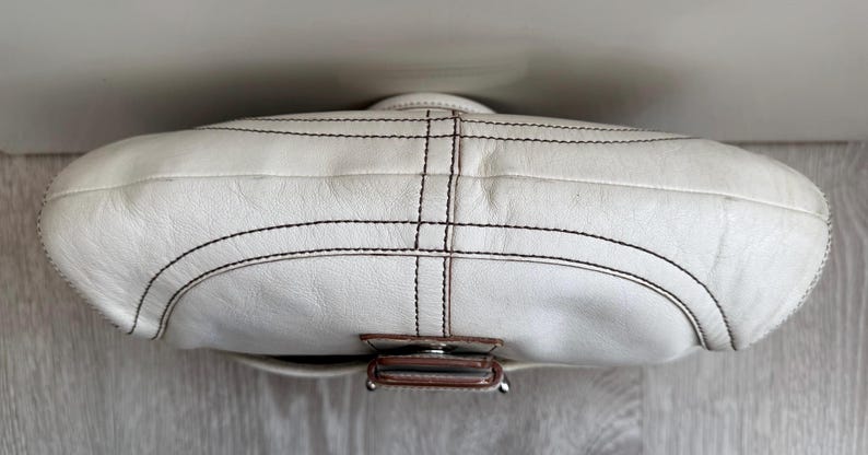 COACH Vintage Large Soho Buckle Shoulder Bag – Off White Leather (Style 9248) 👜