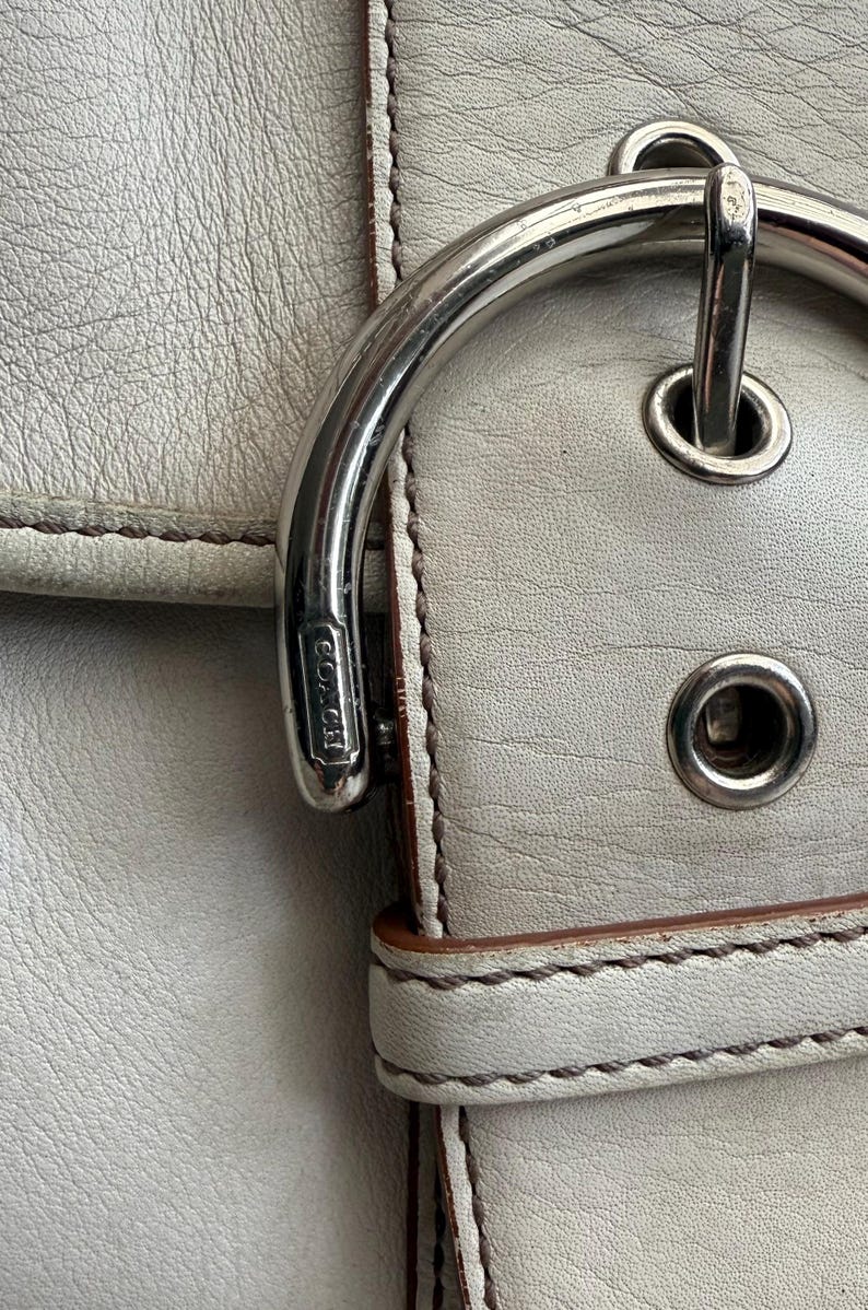 COACH Vintage Large Soho Buckle Shoulder Bag – Off White Leather (Style 9248) 👜