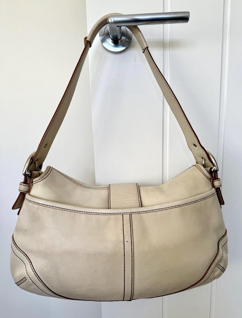 COACH Vintage Large Soho Buckle Shoulder Bag – Off White Leather (Style 9248) 👜