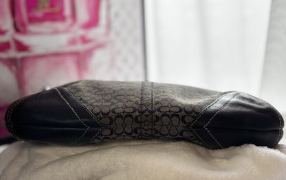 Vintage Coach Mini Soho Buckle Bag – Black/Grey 🖤