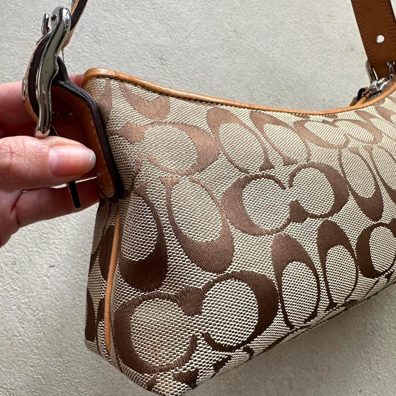 Vintage Y2K Coach Tan Baguette Shoulder Bag ✨