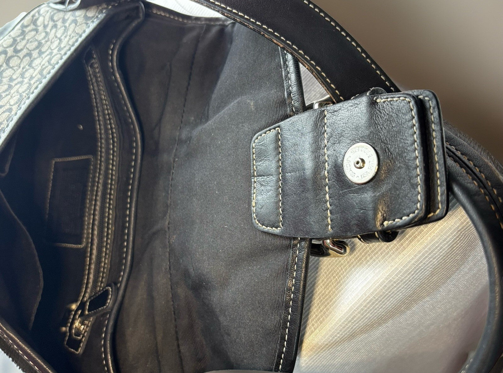 Vintage Coach Mini Soho Buckle Bag – Black/Grey 🖤