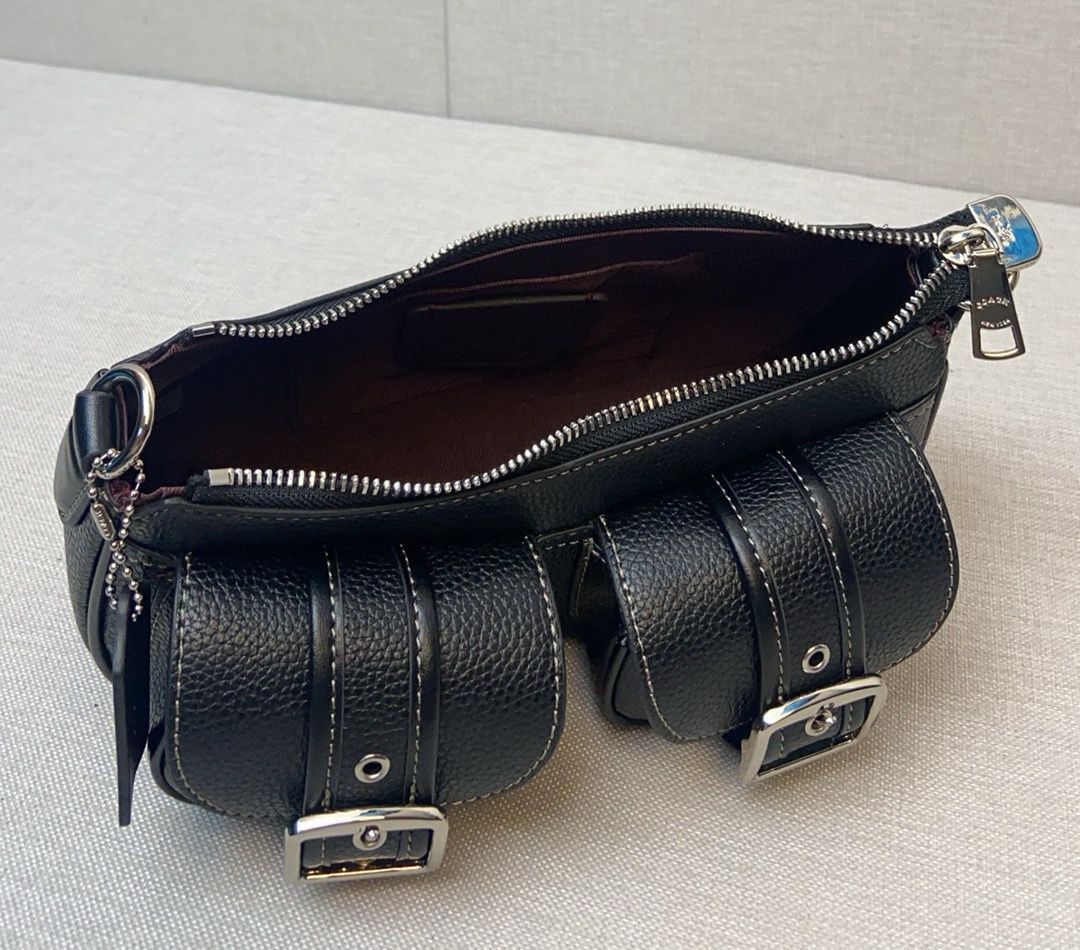 Coach Ashton CM079 Shoulder Bag – Silver & Black 🖤