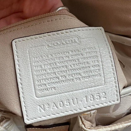 Vintage Y2K Coach White Mini Soho Square Shoulder Bag 🤍👜