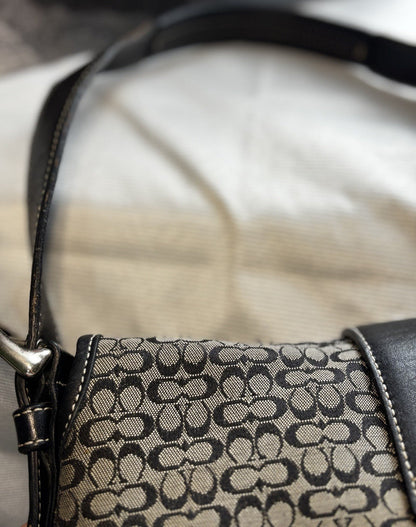 Vintage Coach Mini Soho Buckle Bag – Black/Grey 🖤