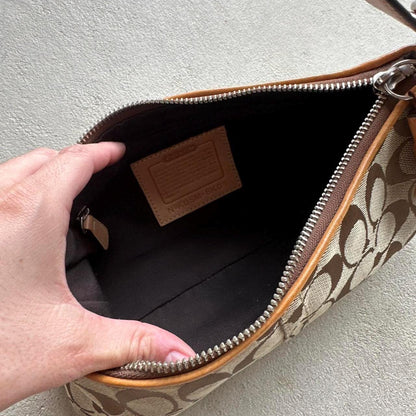 Vintage Y2K Coach Tan Baguette Shoulder Bag ✨